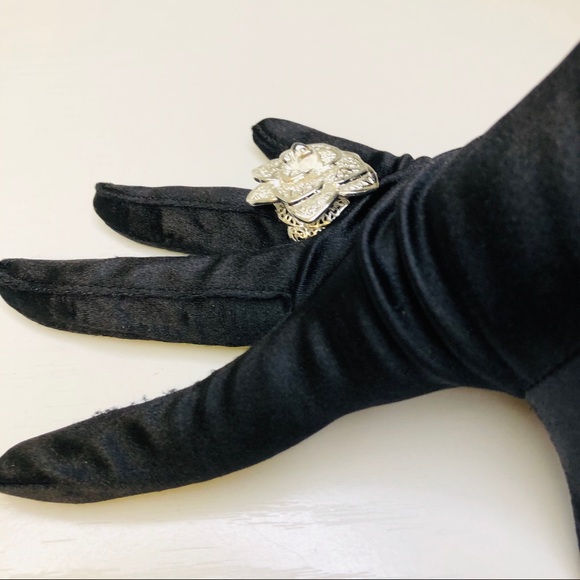 🌺Bold & Beautiful!🌺 Adjustable SS Statement Ring - Picture 6 of 8